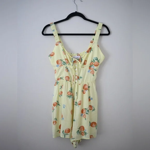 Butter Yellow Romper Size XS Sadie & Sage Orange Blossom Fruit Cottagecore NWOT - Picture 3 of 16